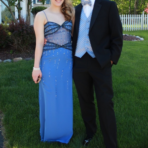 Prom dress - Picture 3 of 3